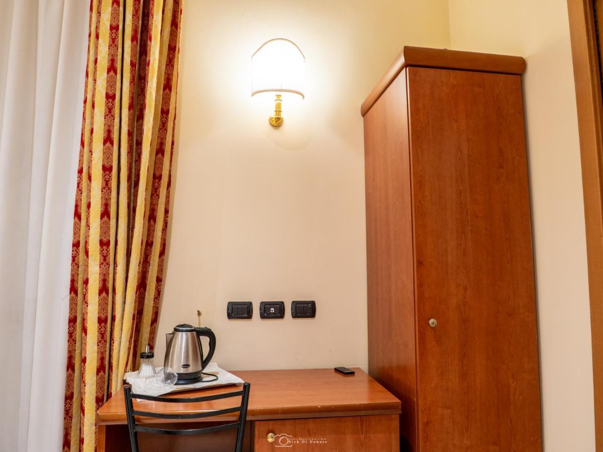 Hotel Suite Caesar Rom Exteriör bild