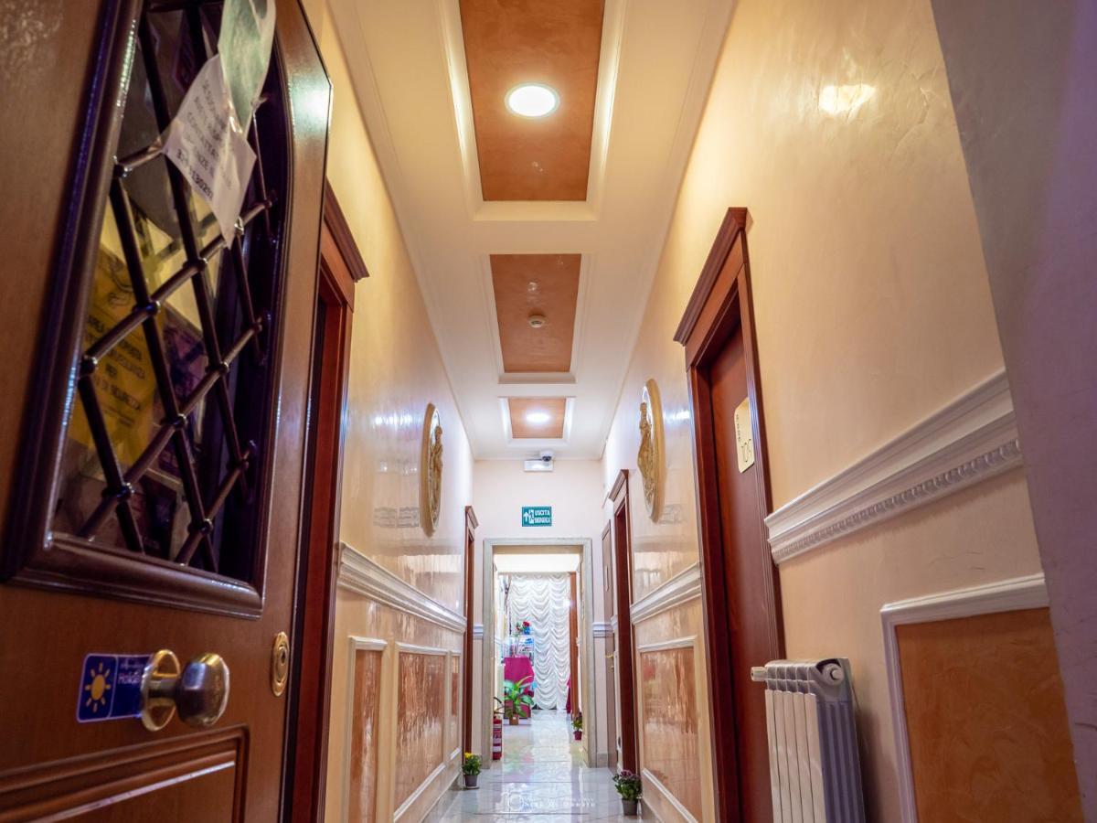 Hotel Suite Caesar Rom Exteriör bild